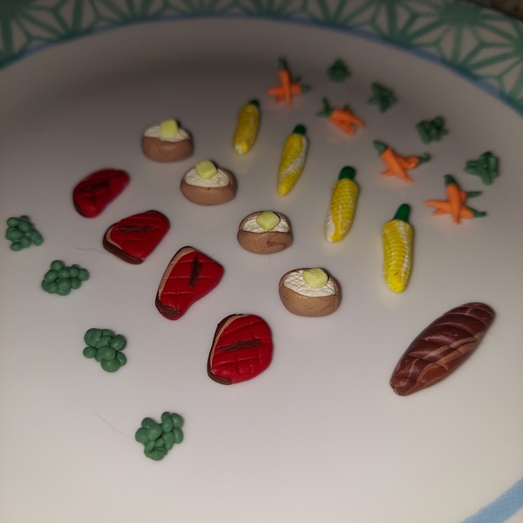 Mini steak dinner polymer clay dollhouse / barbie food - Picture 5 of 6